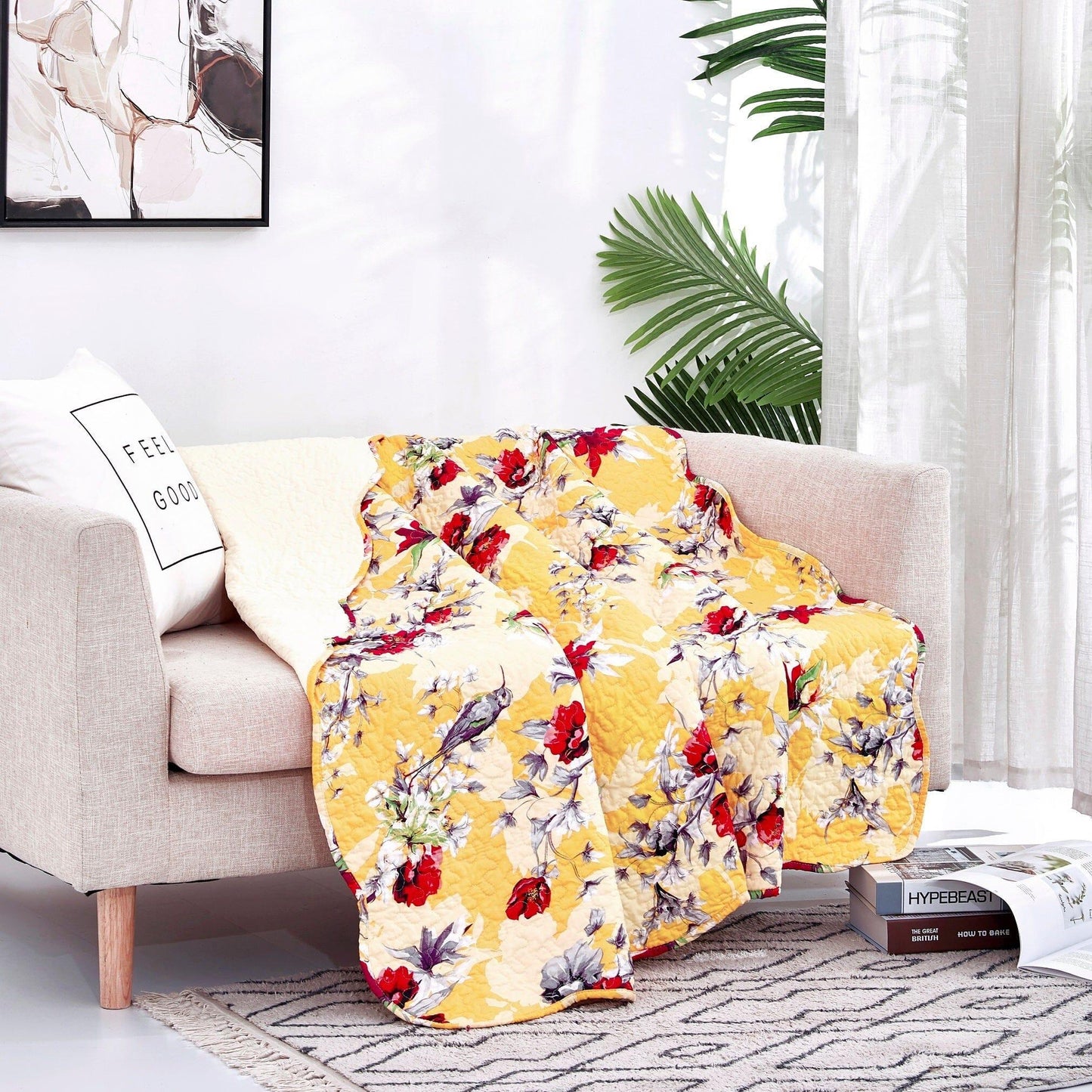 DaDa Bedding Yellow Floral Quilted Throw Blanket - Scalloped Edges with Hourglass Stitching