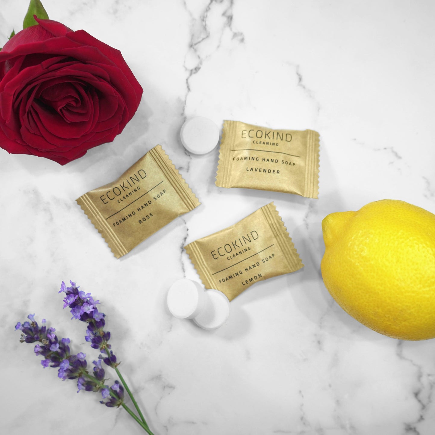 Essential cleaning supplies with easy-to-use refills, ensuring efficient and eco-friendly maintenance solutions.