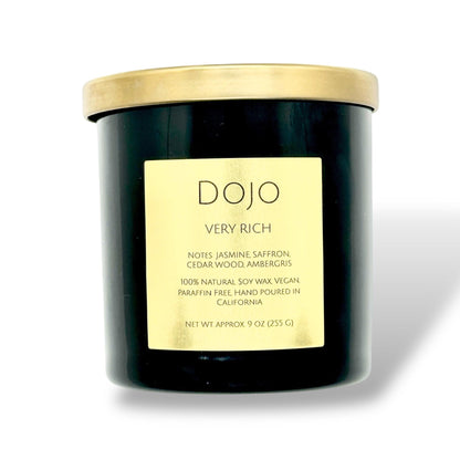 Elegant luxury candle displayed at Puck's Home Store, perfect for enhancing home ambiance and decor.