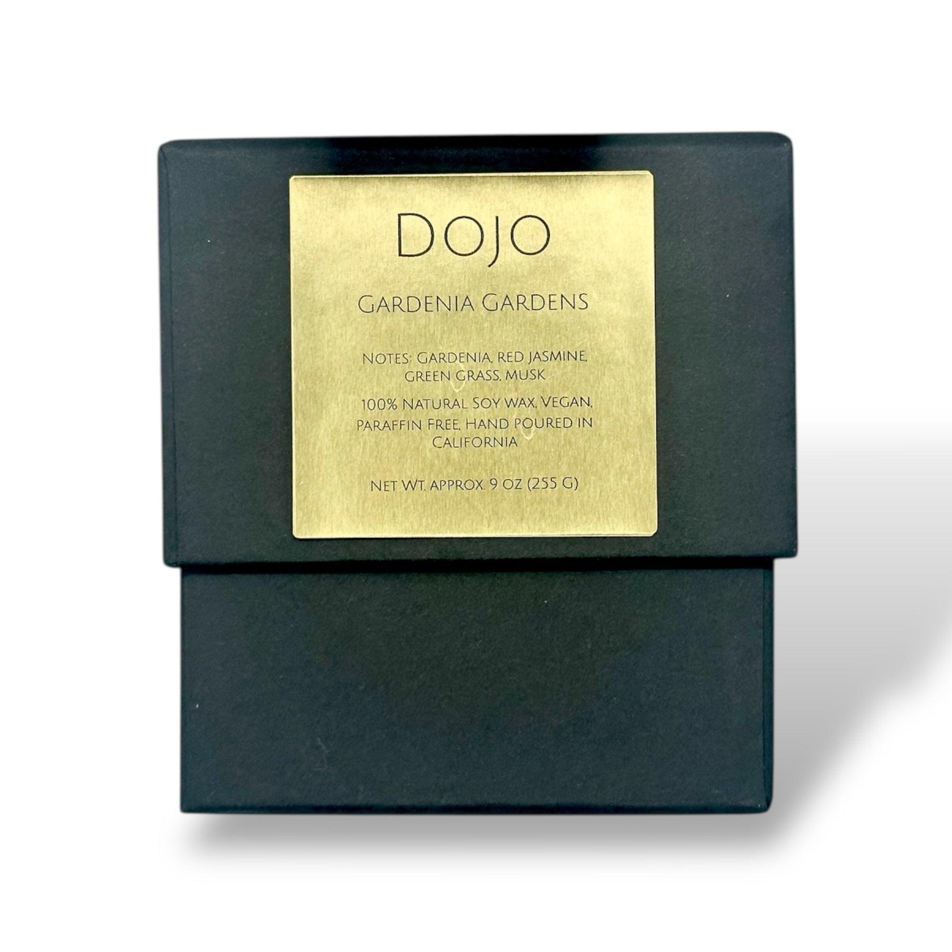 Elegant Gardenia Gardens luxury candle enhancing home ambiance with sophisticated fragrance and design.
